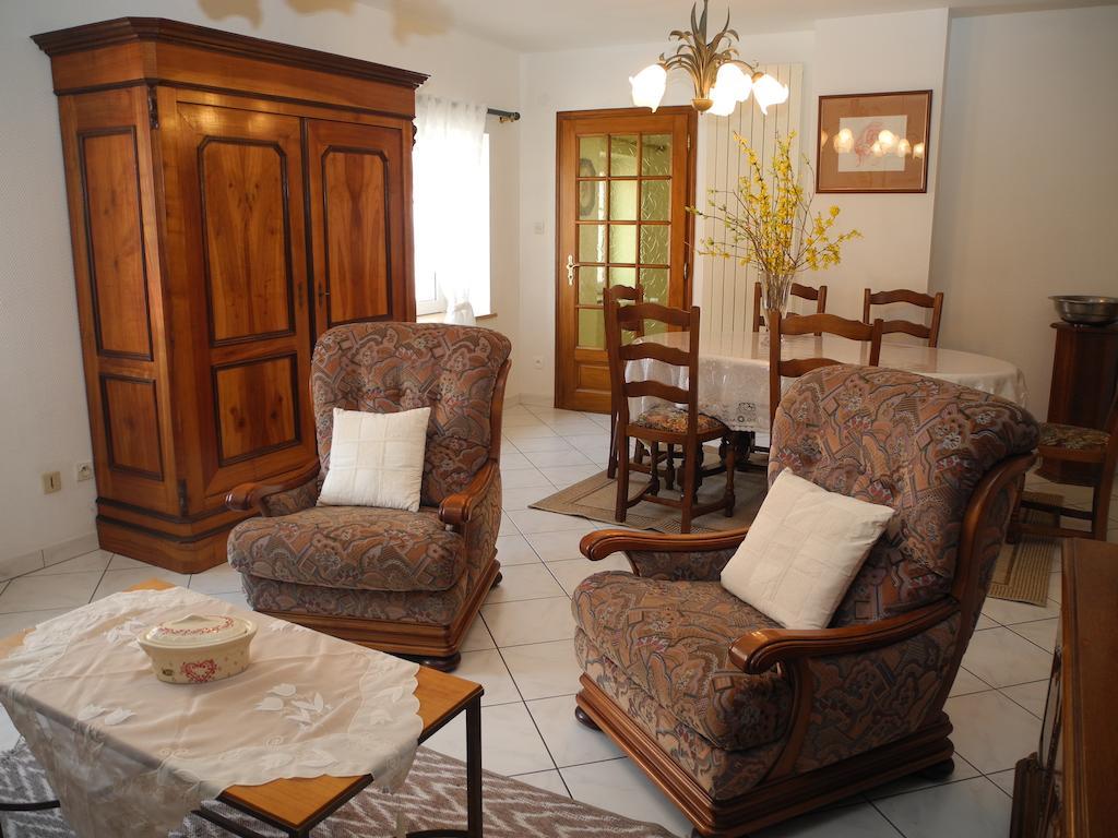 Au Pied Du Chateau Lichtenberg الغرفة الصورة