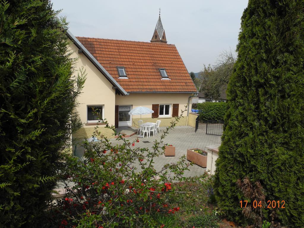 Au Pied Du Chateau Lichtenberg الغرفة الصورة